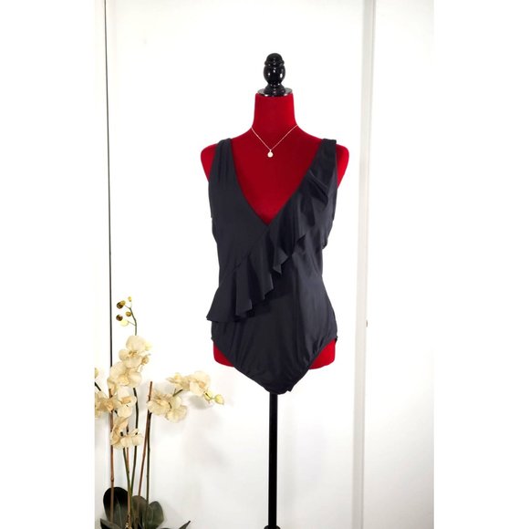 Kona Sol Other - NWT Kona Sol Women's Black Asymmetrical Ruffle 1 Piece Swimsuit Size XL 1094
